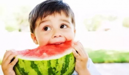 娱乐圈摆烂吃瓜,吃瓜群众围观明星“躺平”现象